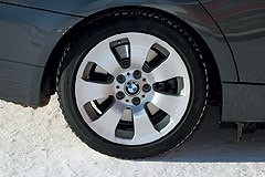������ ����: Lexus IS 250 ������ BMW 330I